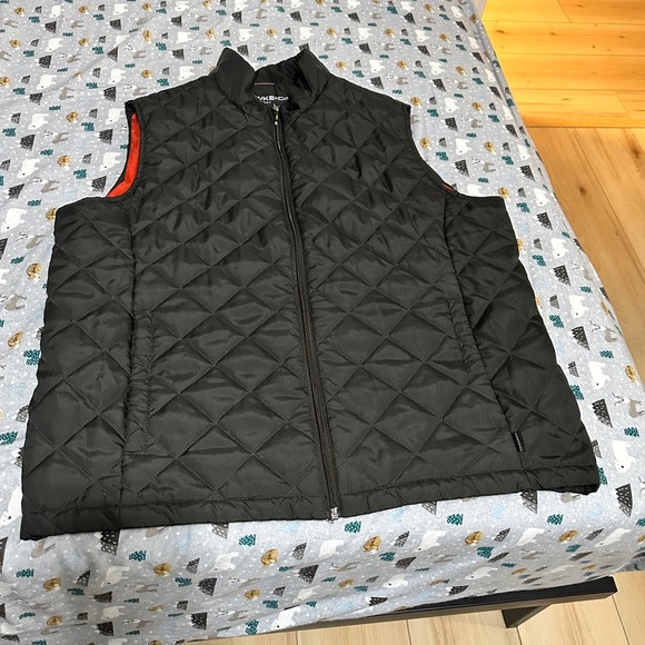 Hawke & Co Other - Hawks & Co Men’s Quilted Vest